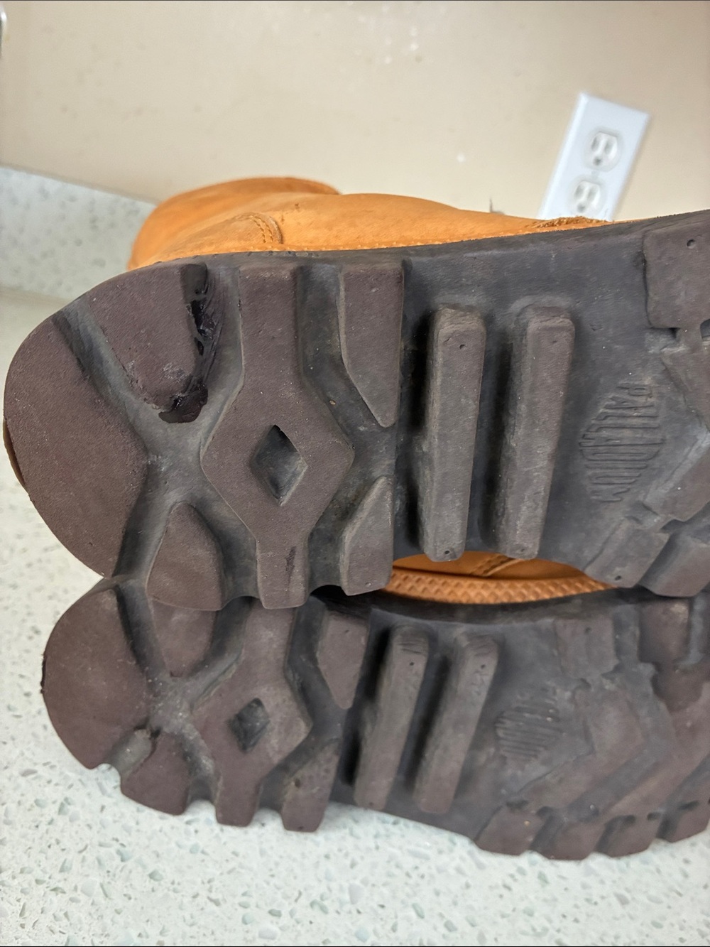 PALLADIUM BOOTS - Picture 7 of 10